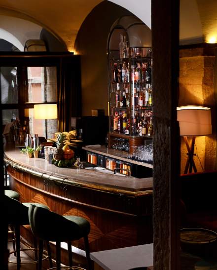 Cour des Loges · Restaurant Vieux Lyon · 5e arrondissement