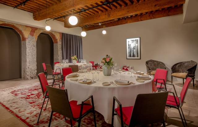 Cour des Loges · Restaurant Vieux Lyon · 5e arrondissement
