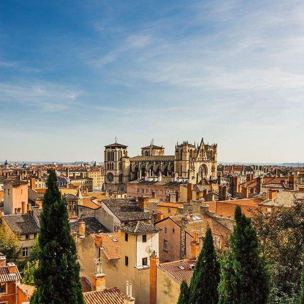 Cour des Loges · Restaurant Vieux Lyon · 5e arrondissement