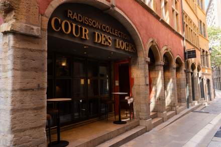 Cour des Loges · Restaurant Vieux Lyon · 5e arrondissement