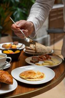 Cour des Loges · Restaurant Vieux Lyon · 5e arrondissement