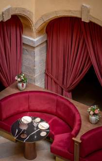 Cour des Loges · Restaurant Vieux Lyon · 5e arrondissement